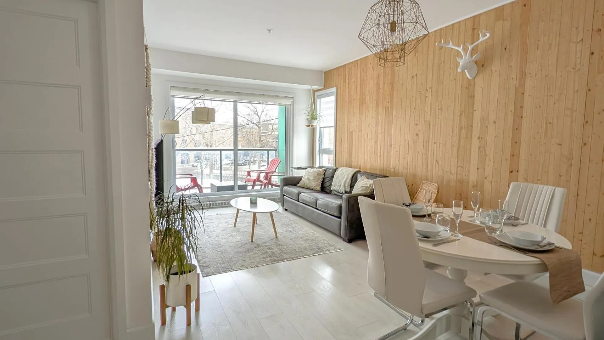 Apartment La vie est belle: FREE PARKING, GYM, ROOFTOP TERRACE Québec Kanada
